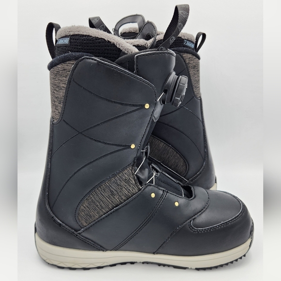 Women's Solomon Ivy Boa SJ Snowboard Boots - Picture 8 of 11